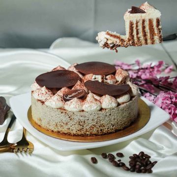 Choko La Tiramisu Roll Cake (500g)